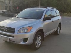 Сүрөт унаа Toyota RAV4