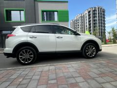 Сүрөт унаа Toyota RAV4