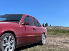 Фото авто Mercedes-Benz W124