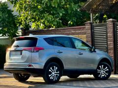 Сүрөт унаа Toyota RAV4