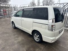 Фото авто Toyota Voxy