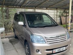 Photo of the vehicle Toyota Noah