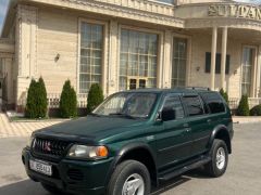 Сүрөт унаа Mitsubishi Montero Sport