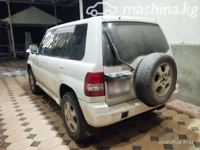 Mitsubishi Pajero iO