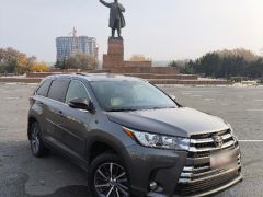 Photo of the vehicle Toyota Highlander