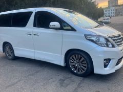 Фото авто Toyota Alphard