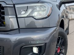 Сүрөт унаа Toyota Sequoia