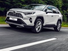 Сүрөт унаа Toyota RAV4