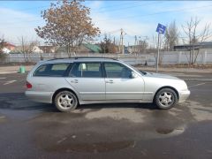 Photo of the vehicle Mercedes-Benz E-Класс