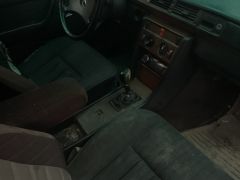 Фото авто Mercedes-Benz W124