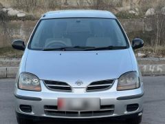 Фото авто Nissan Almera Tino