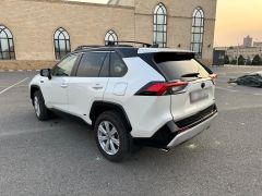 Сүрөт унаа Toyota RAV4