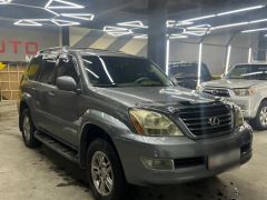 Photo of the vehicle Lexus GX