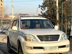 Photo of the vehicle Lexus GX