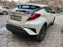 Фото авто Toyota C-HR