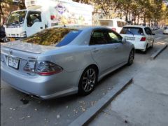 Photo of the vehicle Toyota Crown