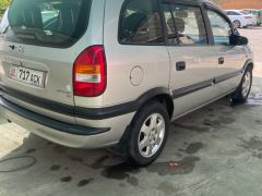 Фото авто Opel Zafira