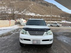 Photo of the vehicle Lexus GX