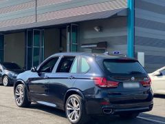 Photo of the vehicle BMW X5