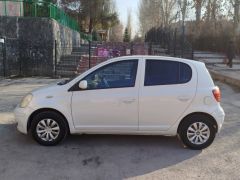 Сүрөт унаа Toyota Vitz