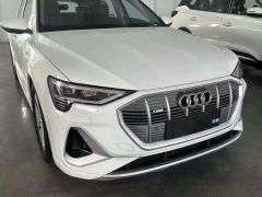 Сүрөт унаа Audi e-tron S