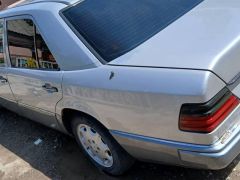 Фото авто Mercedes-Benz W124