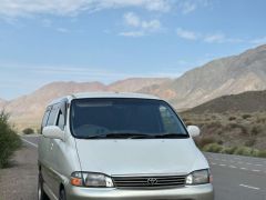 Сүрөт унаа Toyota HiAce