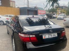 Photo of the vehicle Lexus LS