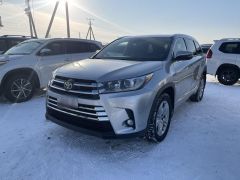 Photo of the vehicle Toyota Highlander