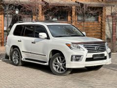 Photo of the vehicle Lexus LX