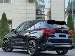 Photo of the vehicle BMW X5