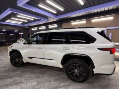 Сүрөт унаа Toyota Sequoia