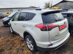 Сүрөт унаа Toyota RAV4