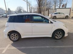 Фото авто Toyota Ist