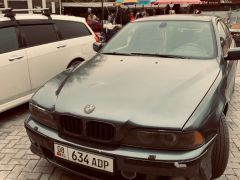 Photo of the vehicle BMW 5 Series