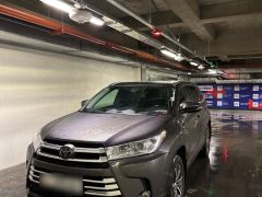 Photo of the vehicle Toyota Highlander