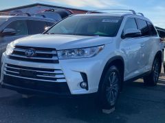 Photo of the vehicle Toyota Highlander