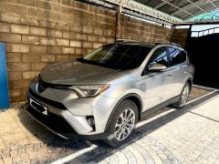 Сүрөт унаа Toyota RAV4