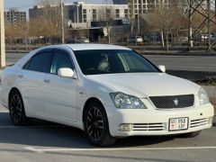 Сүрөт унаа Toyota Crown