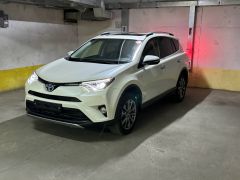 Сүрөт унаа Toyota RAV4