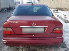 Сүрөт унаа Mercedes-Benz W124