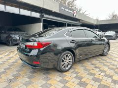 Photo of the vehicle Lexus ES