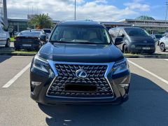 Photo of the vehicle Lexus GX