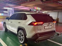 Сүрөт унаа Toyota RAV4