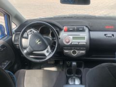 Фото авто Honda Jazz