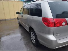 Сүрөт унаа Toyota Sienna