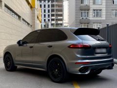 Photo of the vehicle Porsche Cayenne