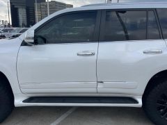 Photo of the vehicle Lexus GX