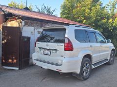 Photo of the vehicle Lexus GX