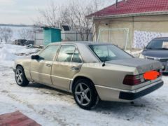 Фото авто Mercedes-Benz W124